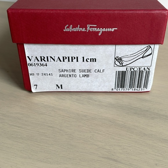 Salvatore Ferragamo Varina - Picture 12 of 12